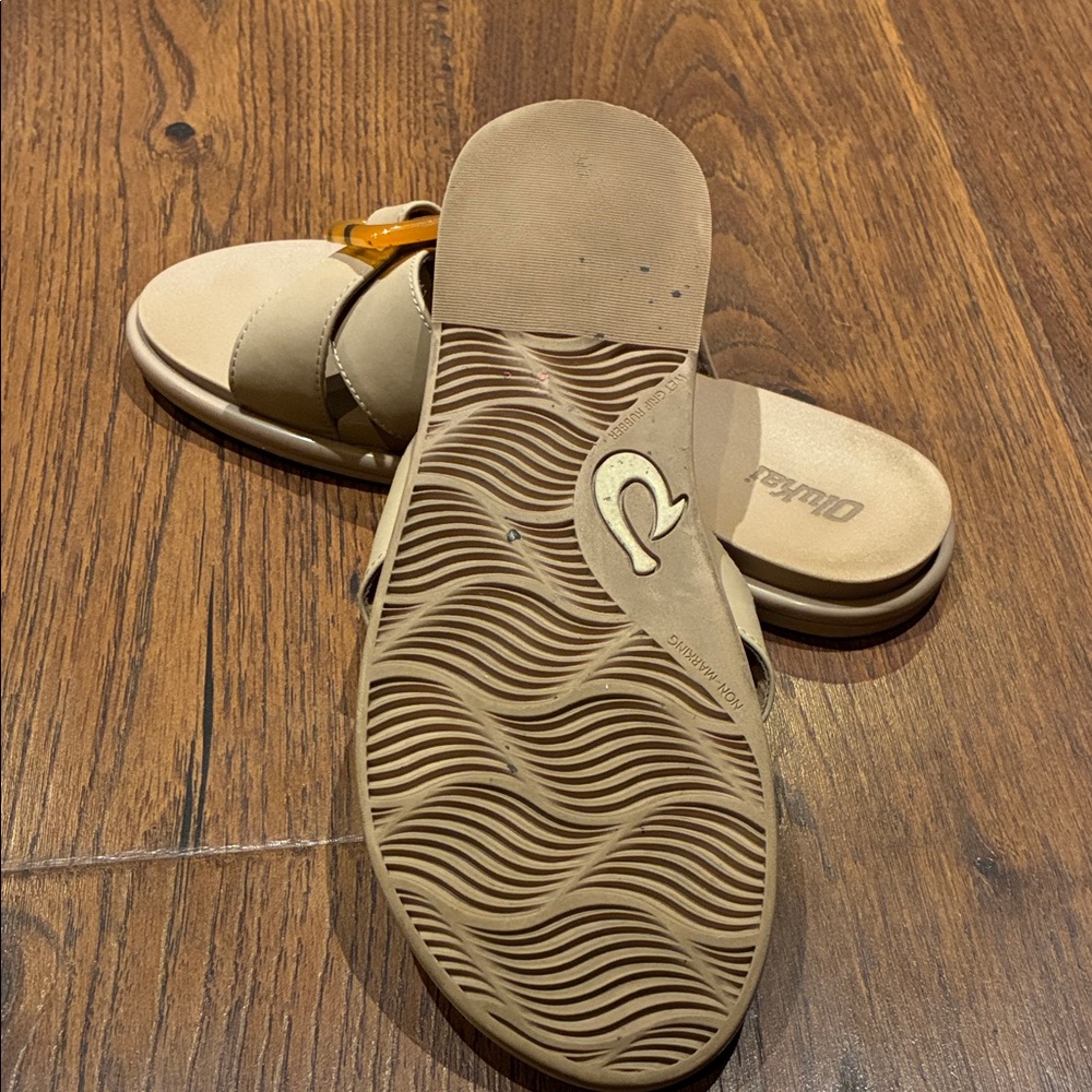 OluKai Women's Sandals with Tan Straps and Orange Buckle - Picture 4 of 5